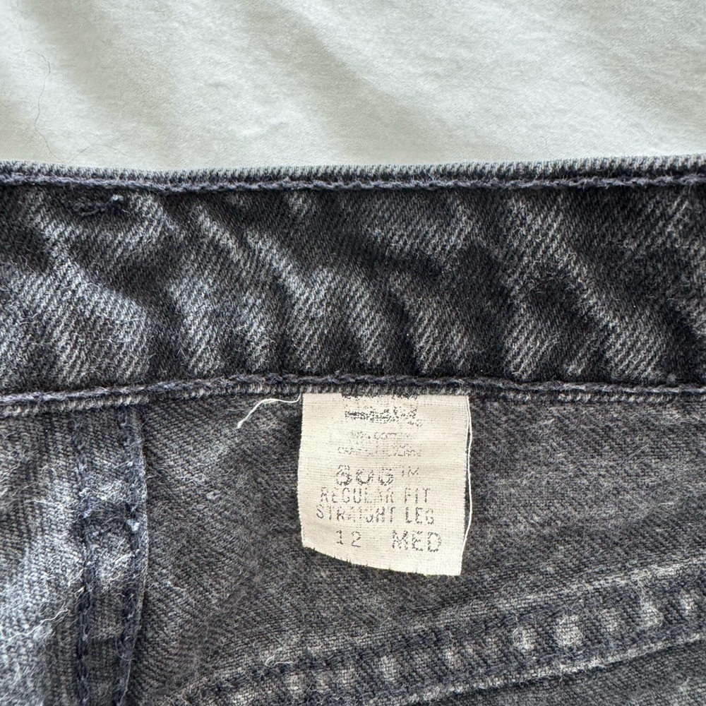 Levi’s 505 Faded Black Cutoff Shorts - Picture 4 of 7